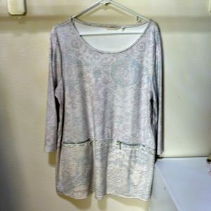 Light grey, Patterned Soft Surrounding Top-Size XL